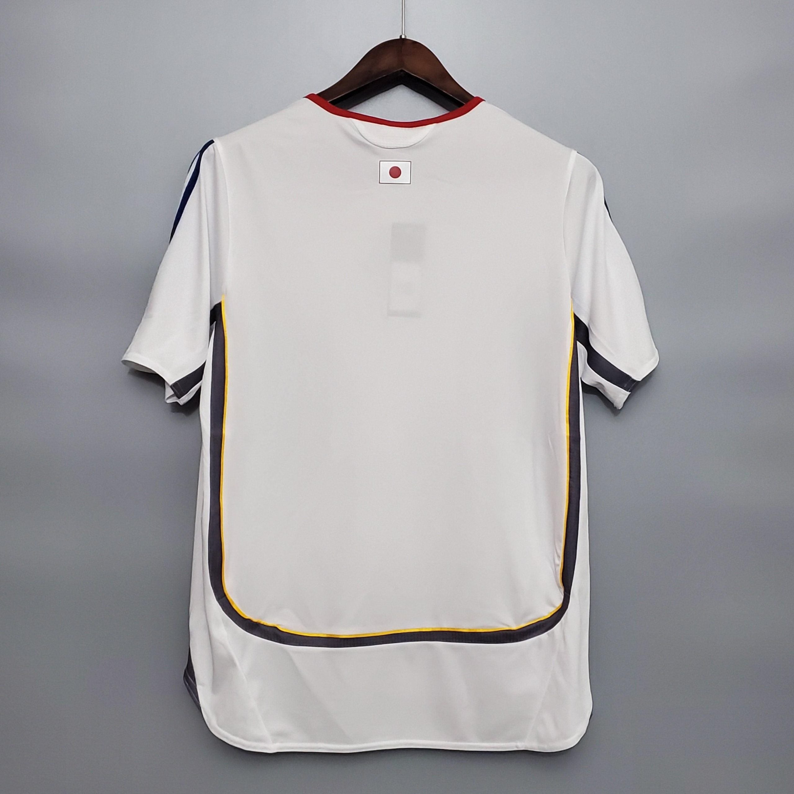 Camisa Retrô Seleção Japão 2006/06 Away