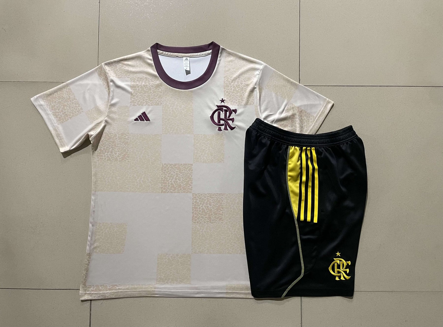 Kit de Treino Flamengo 24/25 – Camisa+Shorts