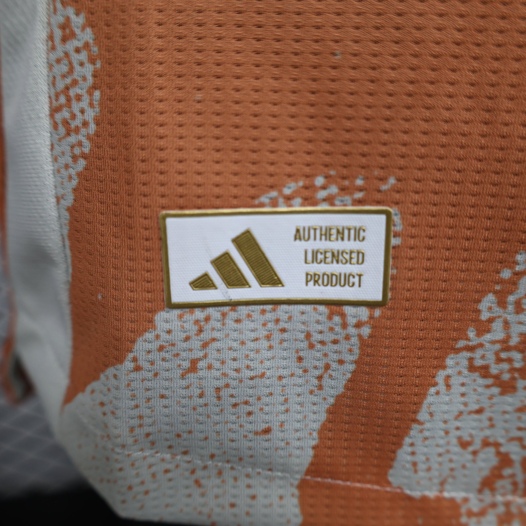 Camisa Roma Away 2024/25 Jogador Adidas Masculino com Patch - Branca e Laranja