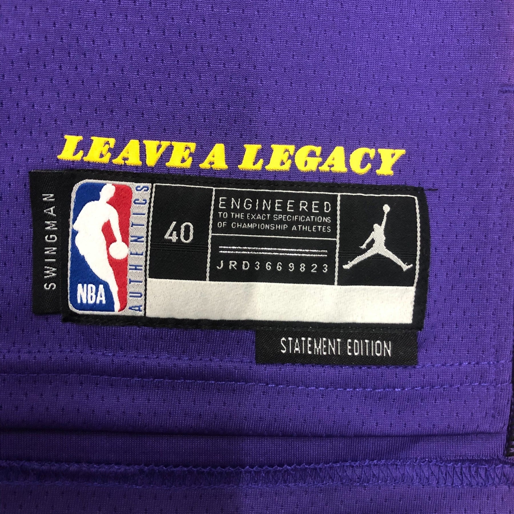 Regata Jordan – Los Angeles Lakers Statement Edition 2022/2023 – Swingman