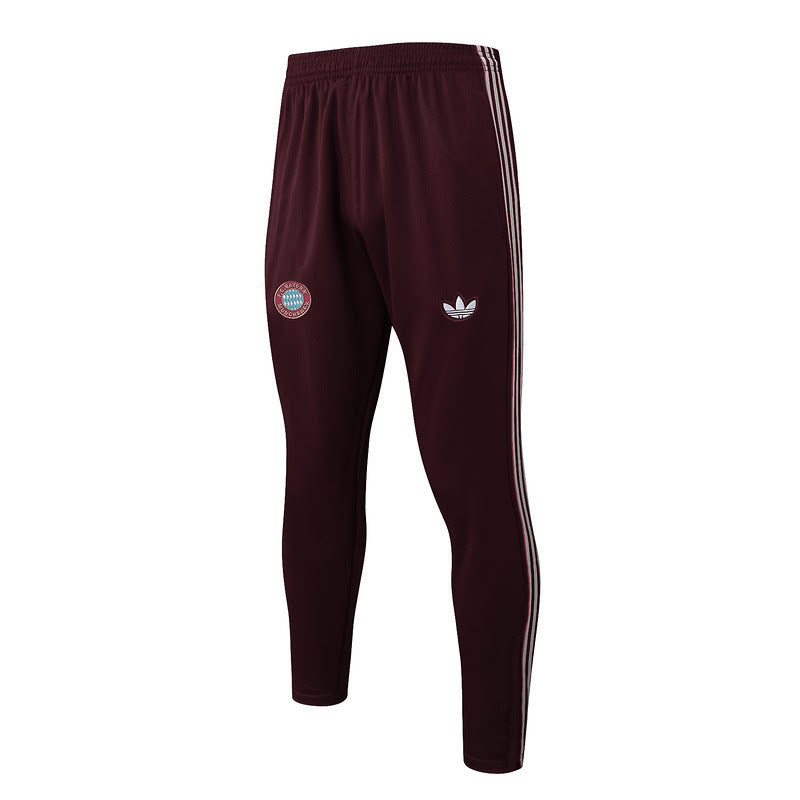 Conjunto de Treino Bayern de Munich 25/26 Vinho