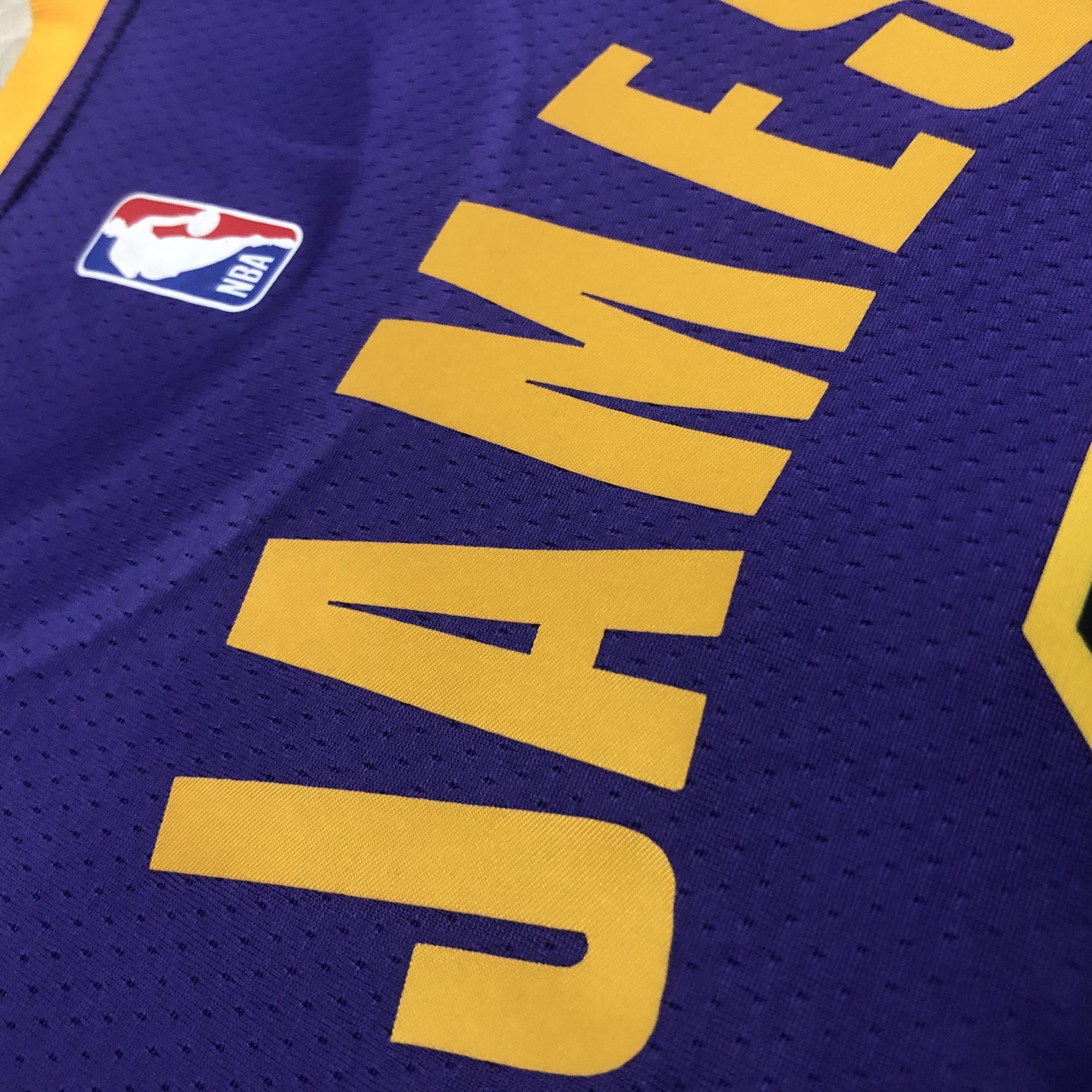 Regata Jordan – Los Angeles Lakers Statement Edition 2022/2023 – Swingman