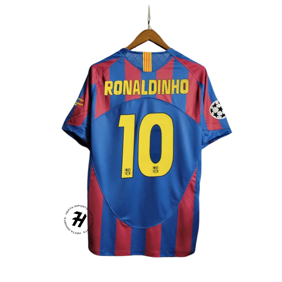 Camisa Retrô Barcelona Home 2006 Ronaldinho/10 - Masculina – Vermelho e Azul