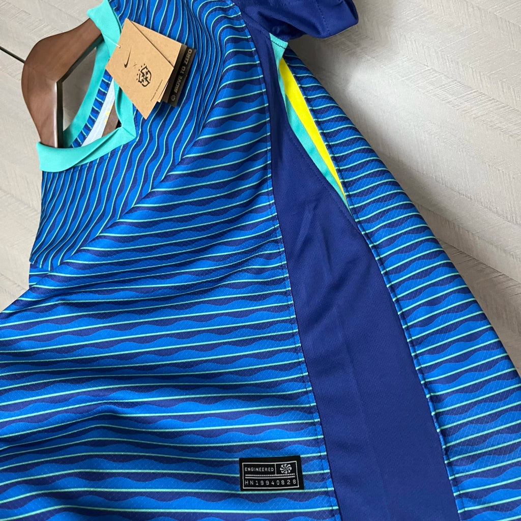 Camisa Feminina Brasil Nike 24/25 – Azul Baby Look