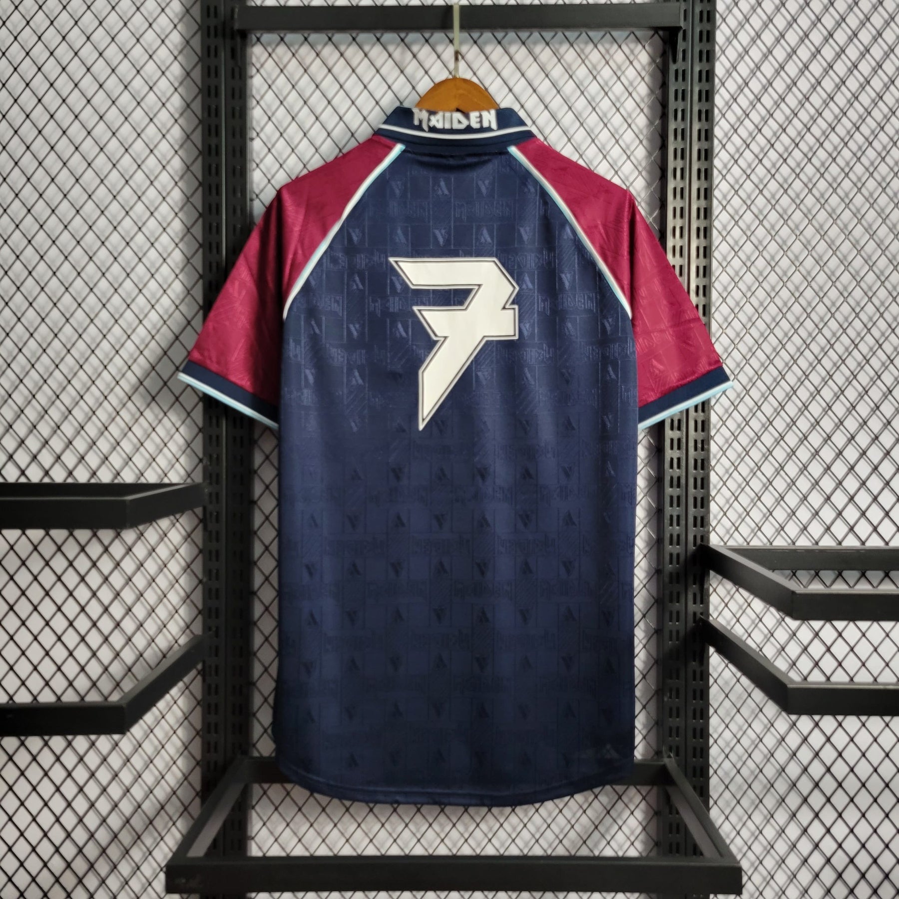 Camisa West Ham Home (1) Iron Maiden 1999 Vandanel Retrô Masculina