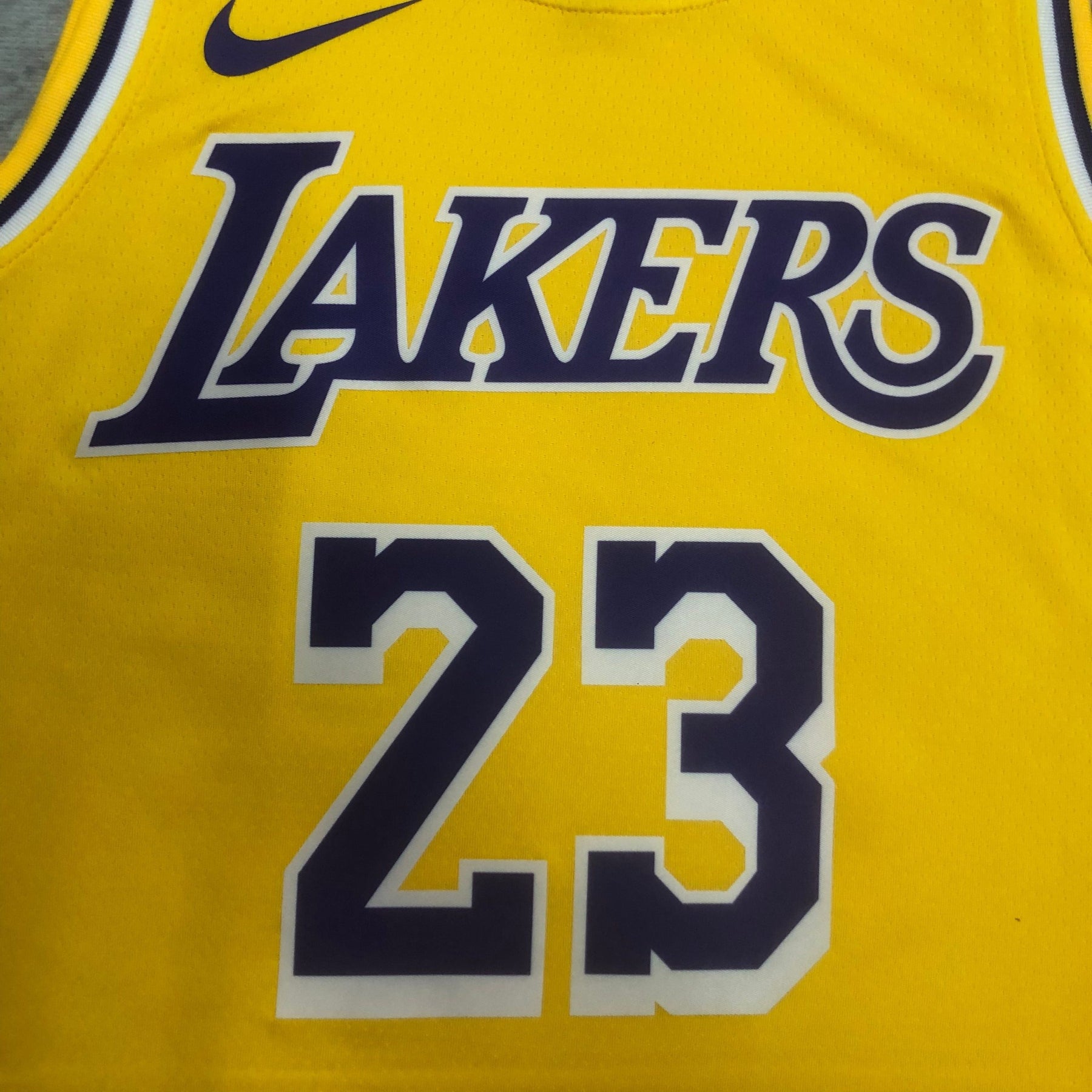 Regata Nike – Los Angeles Lakers Icon Edition 2022 #james – Swingman