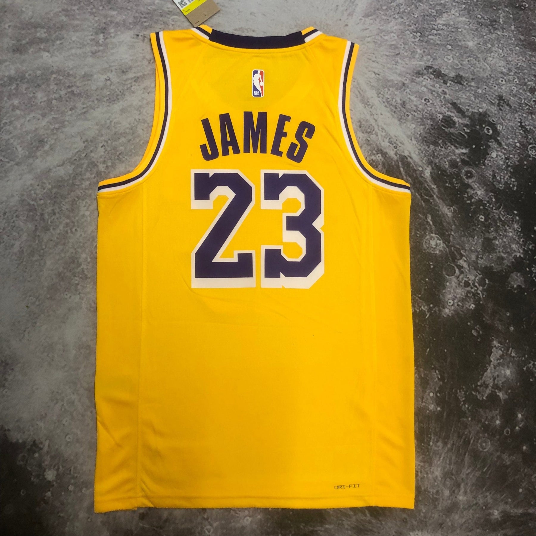 Regata Nike – Los Angeles Lakers Icon Edition 2022 #james – Swingman
