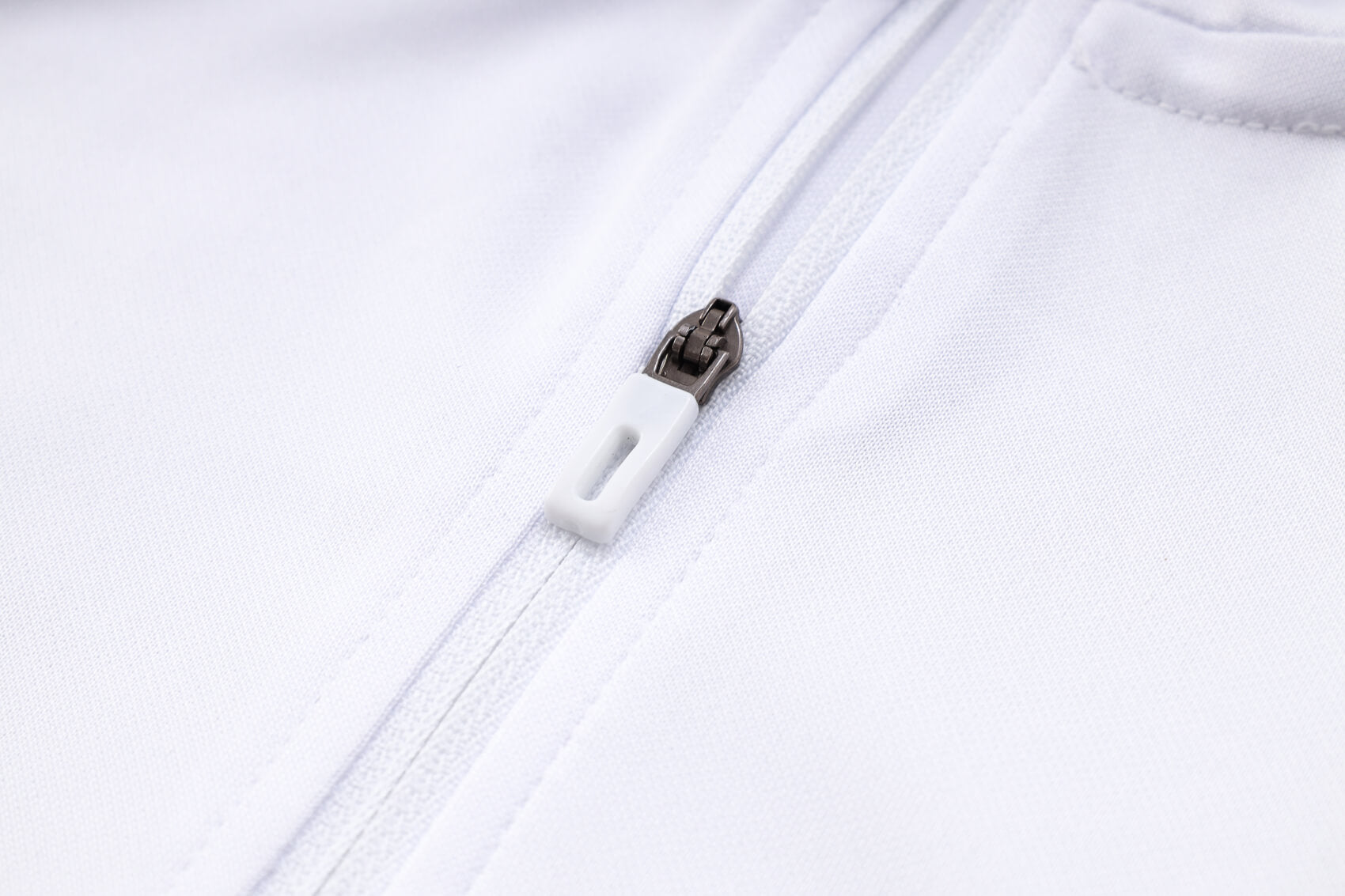 Conjunto de Treino Real Madrid 24/25 – Branco