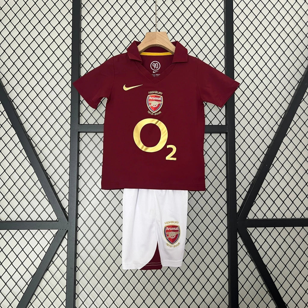 Kit Infantil Arsenal 2005/06 – Retrô