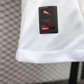 Camisa Milan Away 2024/25 - Jogador Masculino com Patch - Branca, Vermelha e Preta