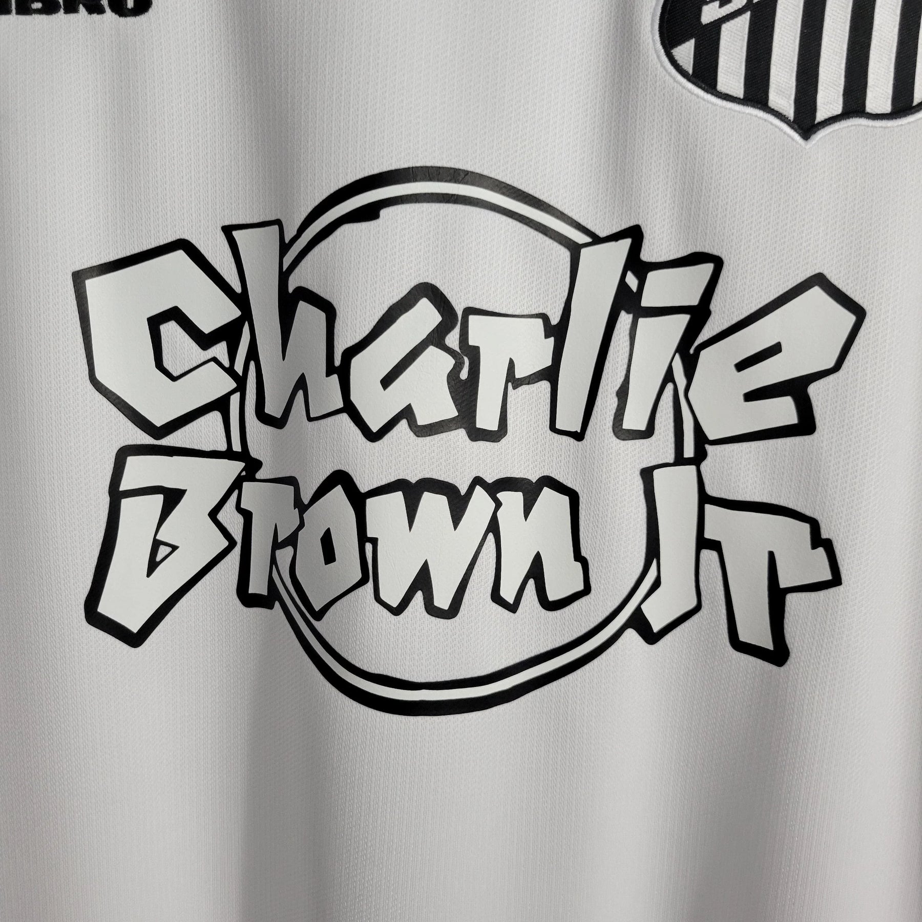 Camisa Santos Edição Especial 22/23 Umbro Torcedor Masculino - Branco e Preto