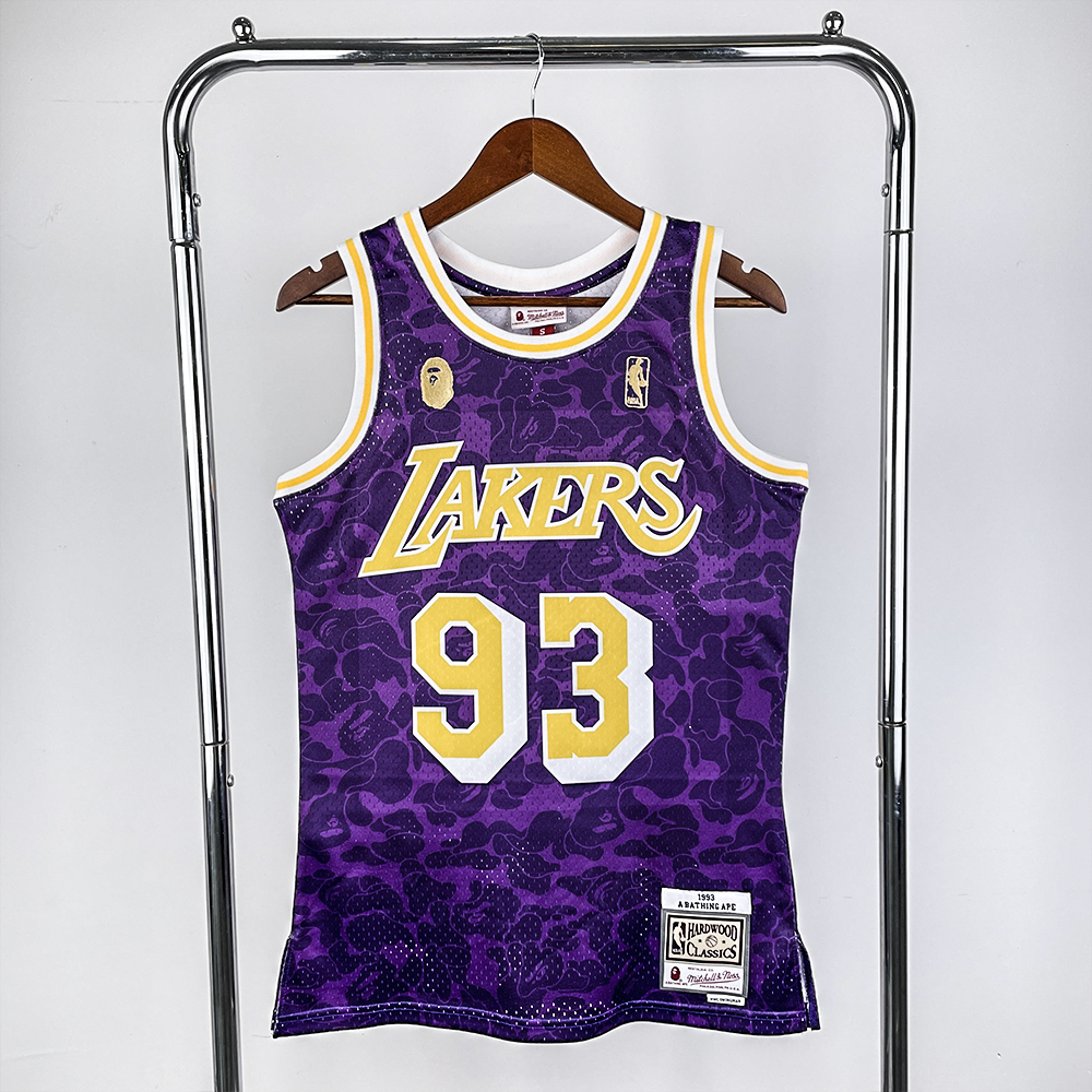 Regata Mitchell & Ness x BAPE – Los Angeles Lakers Roxo