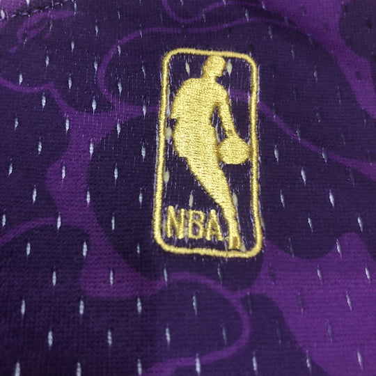 Regata Mitchell & Ness x BAPE – Los Angeles Lakers Roxo