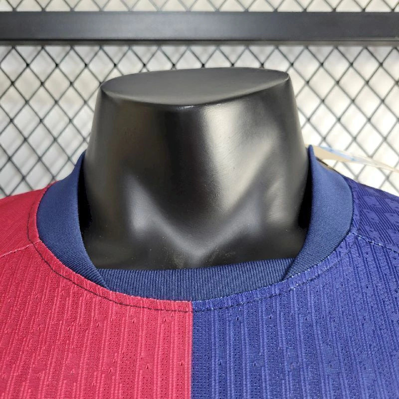 Camisa Barcelona Home 24/25 s/n° Jogador Masculino com Patch - Azul e Grená