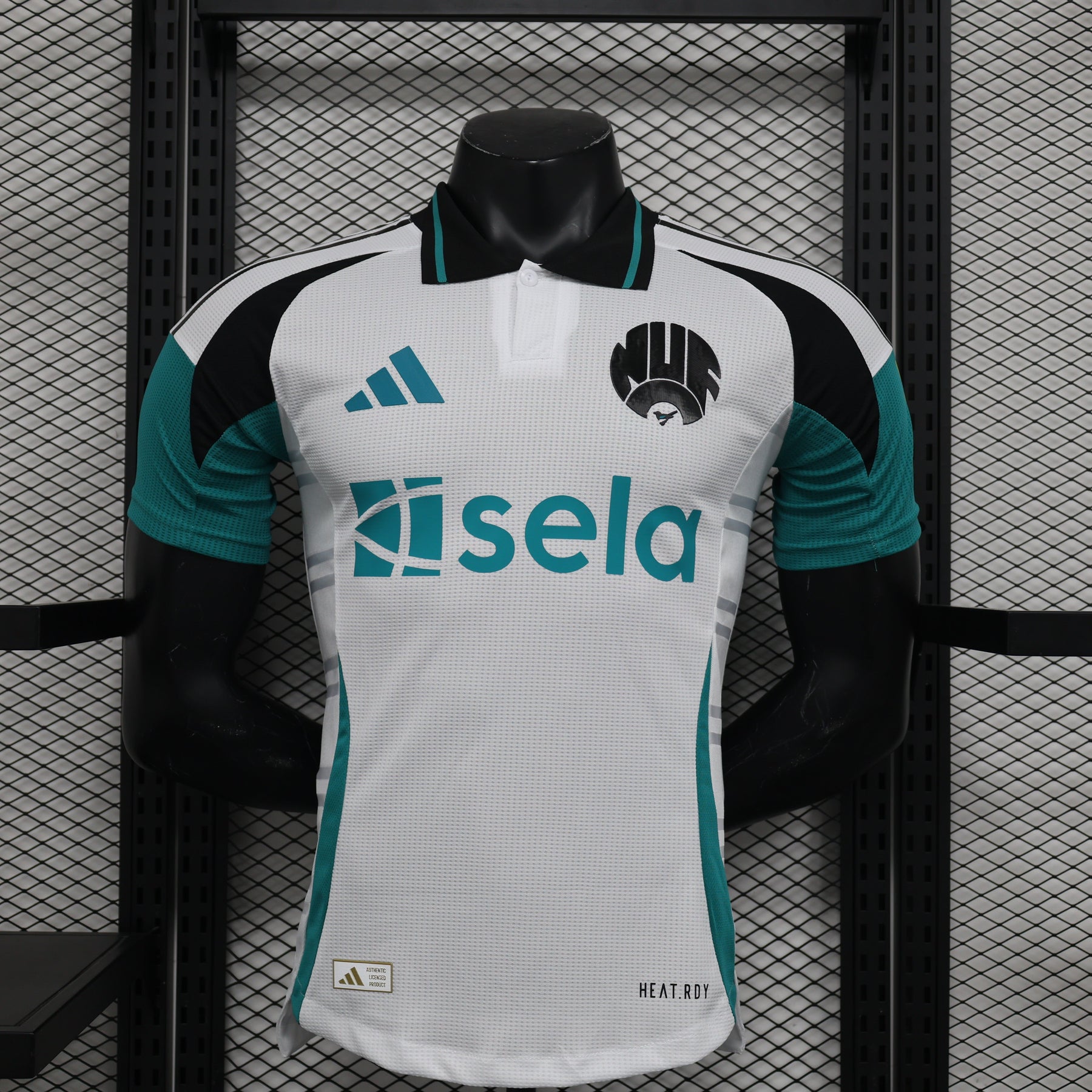 Camisa Newcastle Third 2024/25 Jogador Adidas Masculino com Patch- Branca e Azul