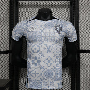 Camisa Portugal Edição Especial 2024/25 Jogador Nike Masculino com Patch - Branca e Cinza