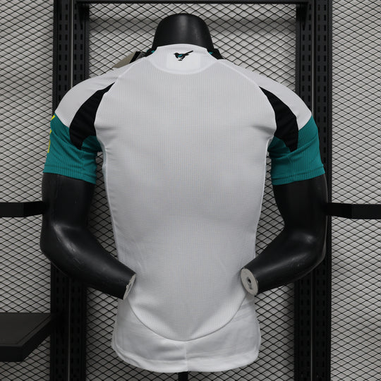 Camisa Newcastle Third 2024/25 Jogador Adidas Masculino com Patch- Branca e Azul
