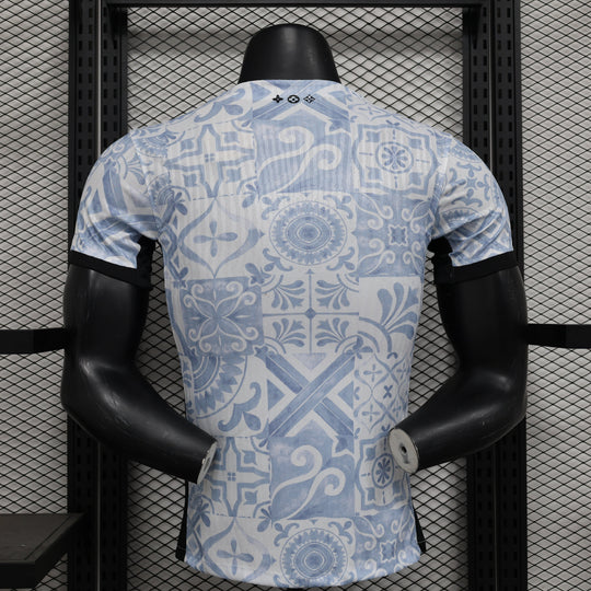Camisa Portugal Edição Especial 2024/25 Jogador Nike Masculino com Patch - Branca e Cinza