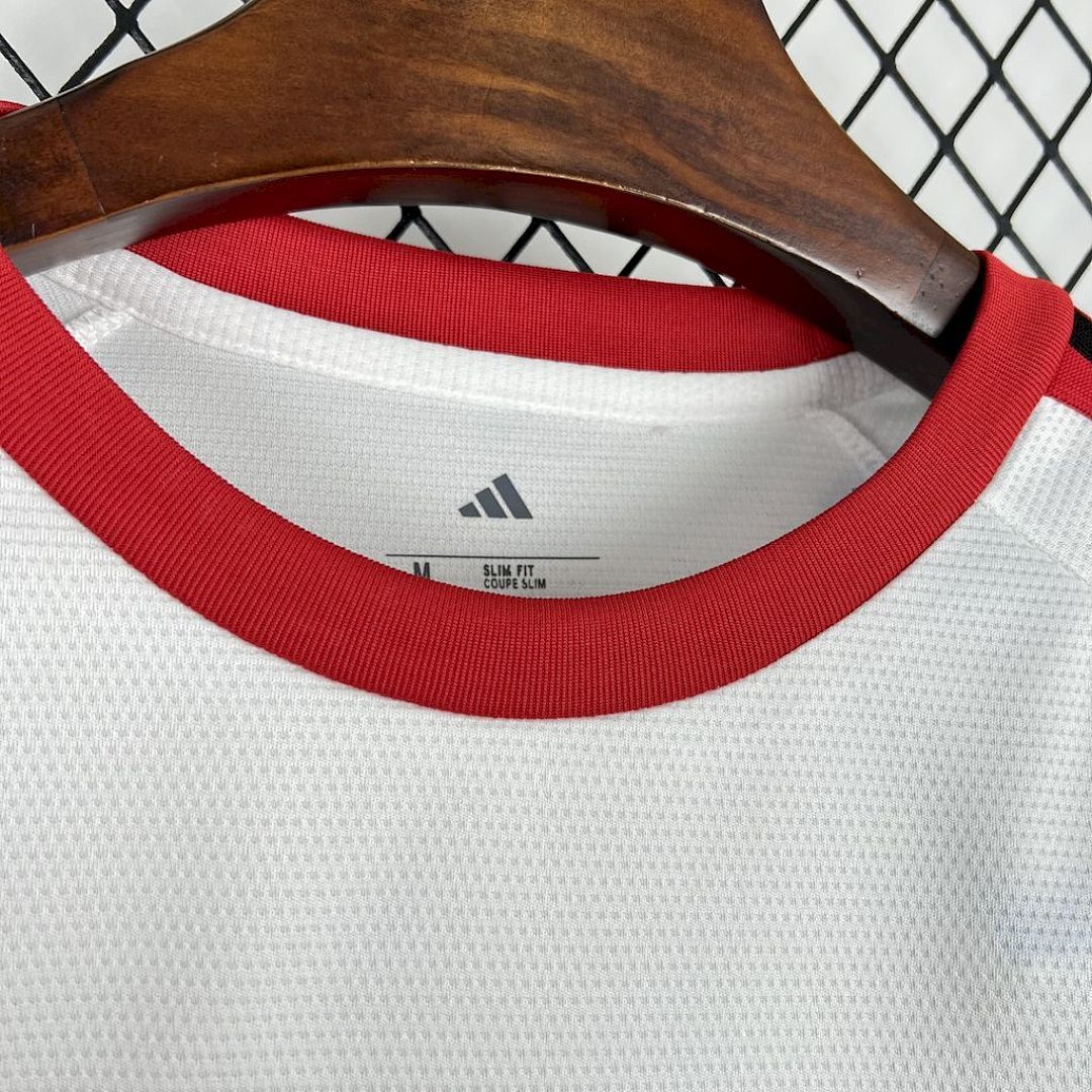 Flamengo 1981 Away Retro