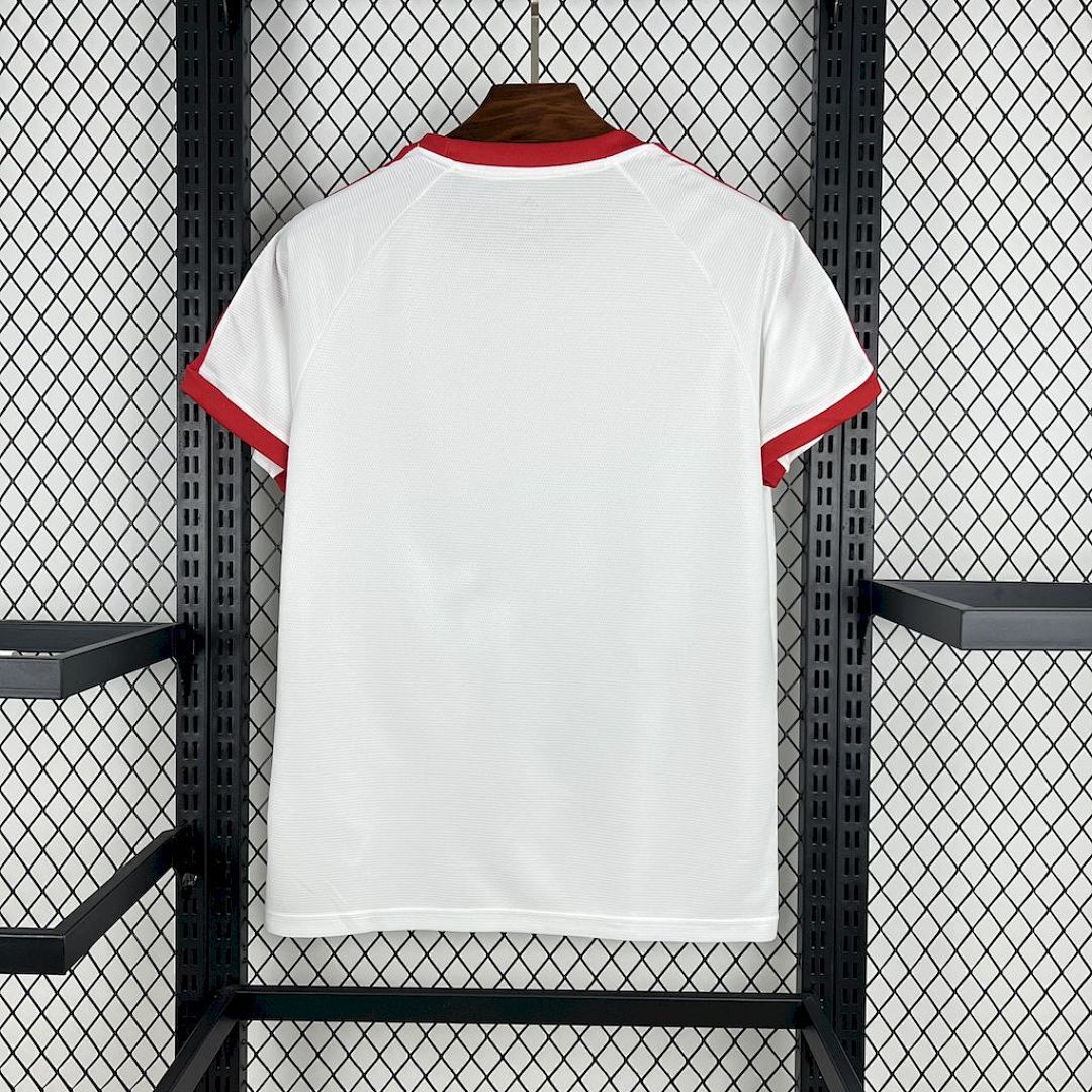 Flamengo 1981 Away Retro