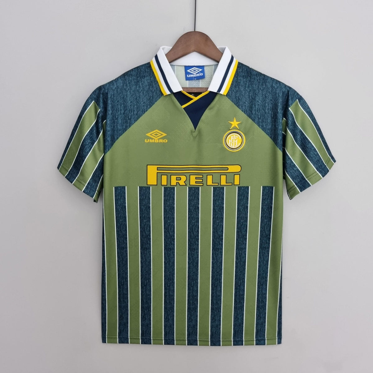 Camisa Inter de Milão Away (2) 1995/96 - Retrô Masculina