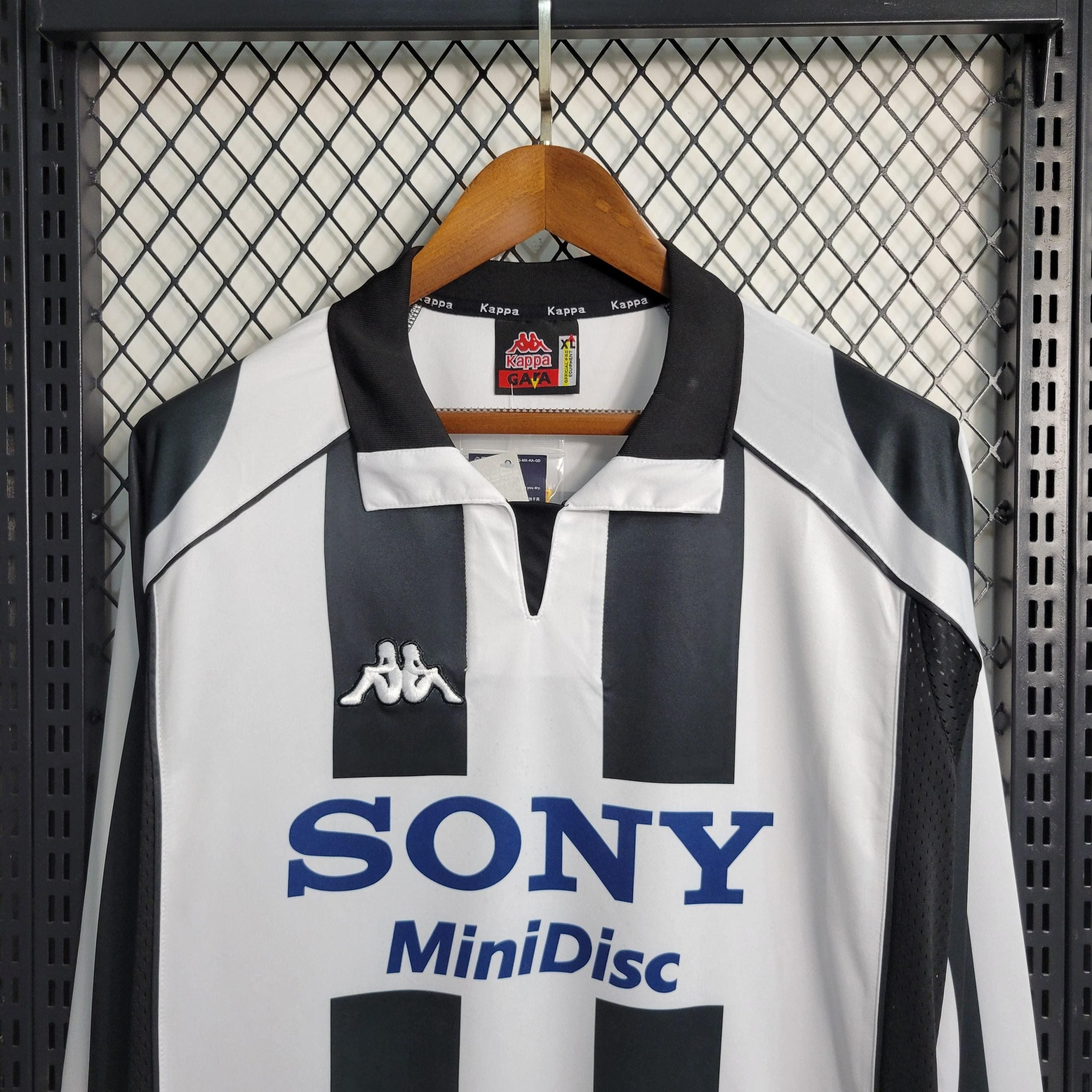Camisa Juventus Home (1) 1997/98 - Retrô Manga Longa Masculina