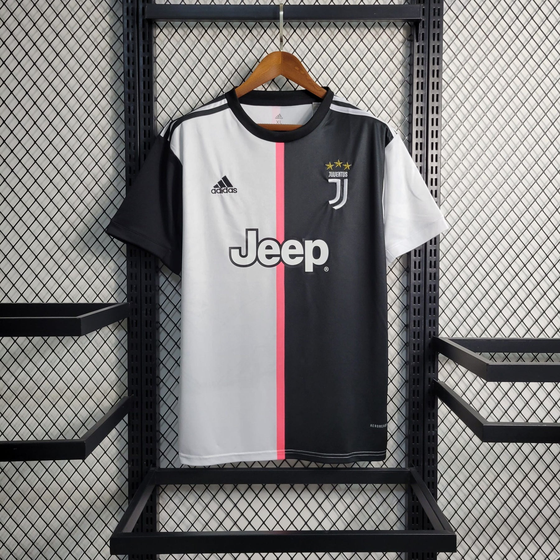 Camisa Juventus Home (1) 2019/20 - Retrô Masculina