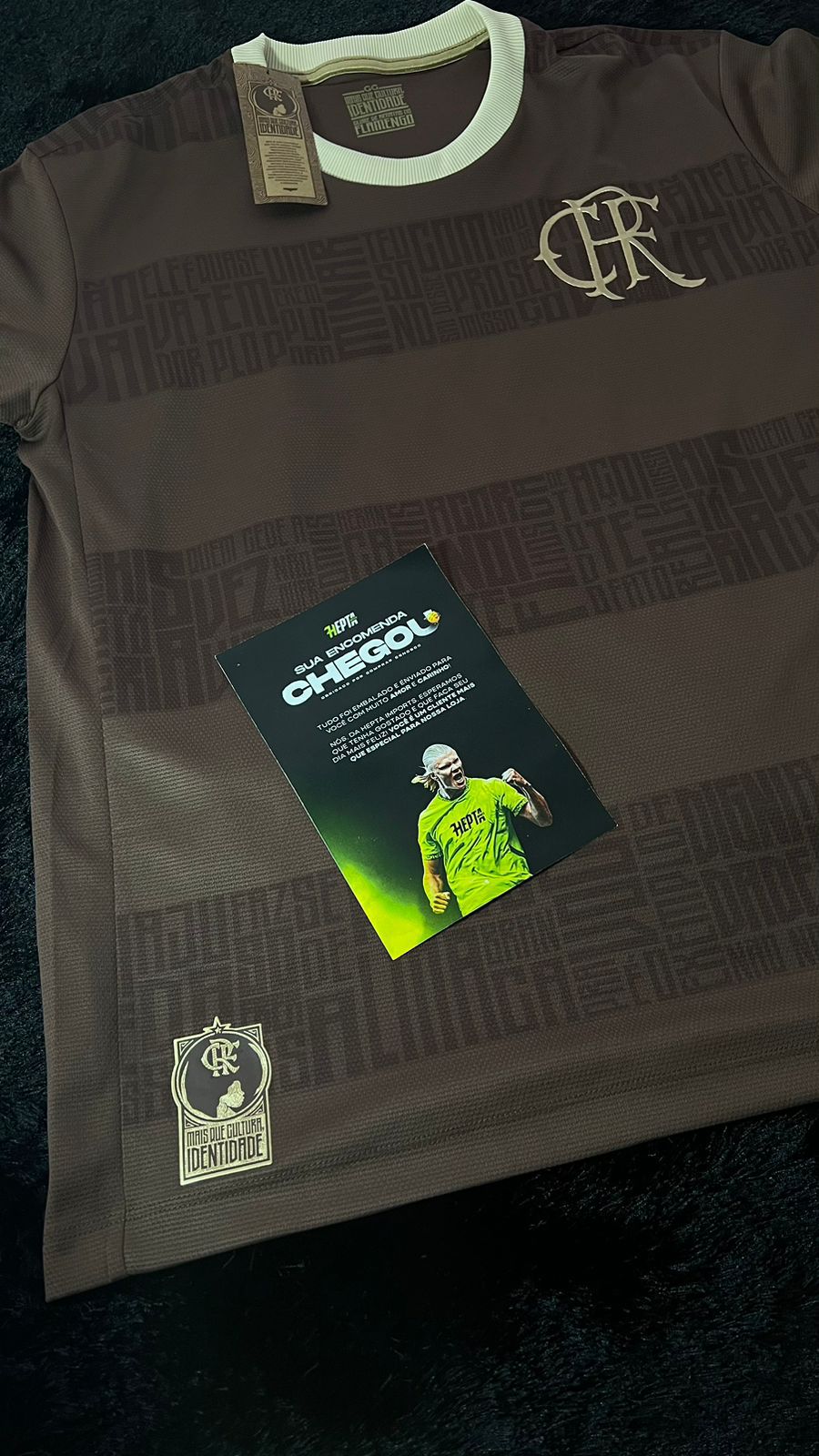 Camisa Flamengo Novembro Negro 24/25 – “Identidade” – Feminina Torcedor + Chaveiro de Brinde
