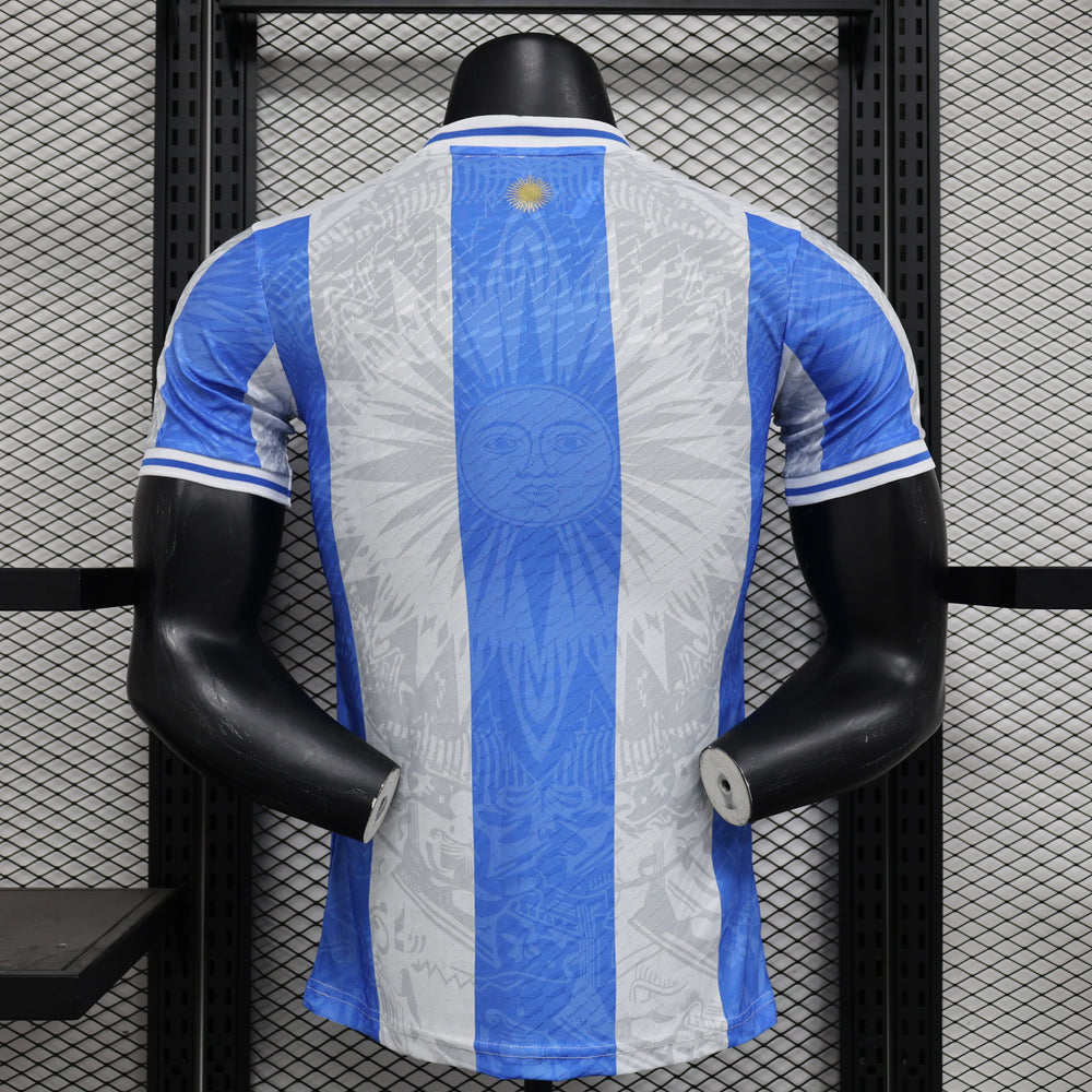 Camisa Seleção Argentina Edição Especial 2024/25 Jogador Adidas Masculino com Patch- Azul, Branca e Dourada