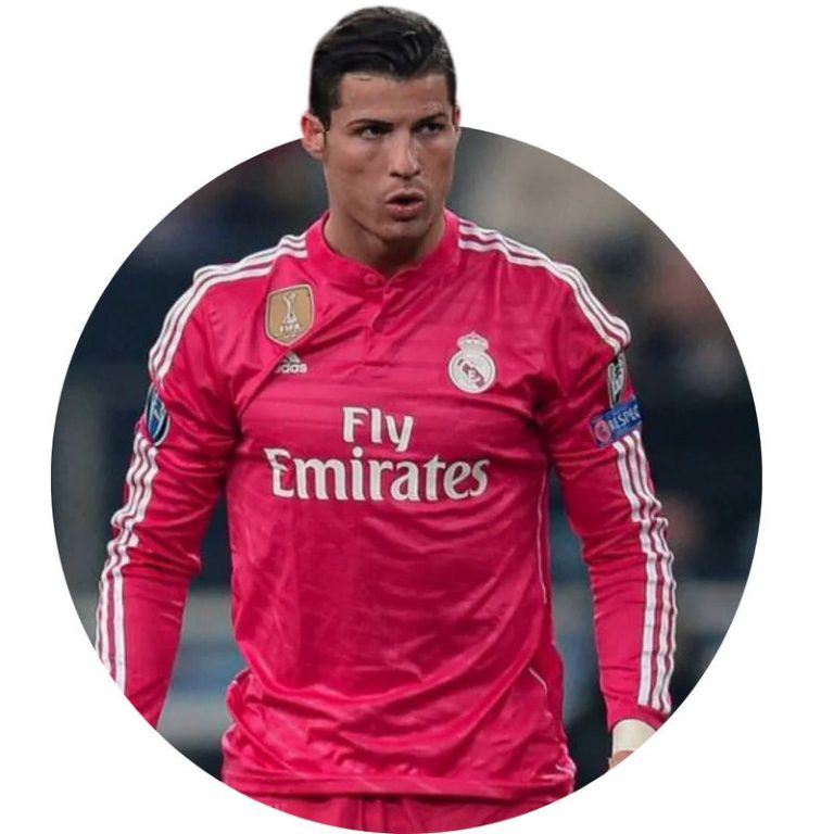 Camisa Retrô Manga Longa Real Madrid 14/15 – RONALDO 7 – Todos os patchs – Rosa
