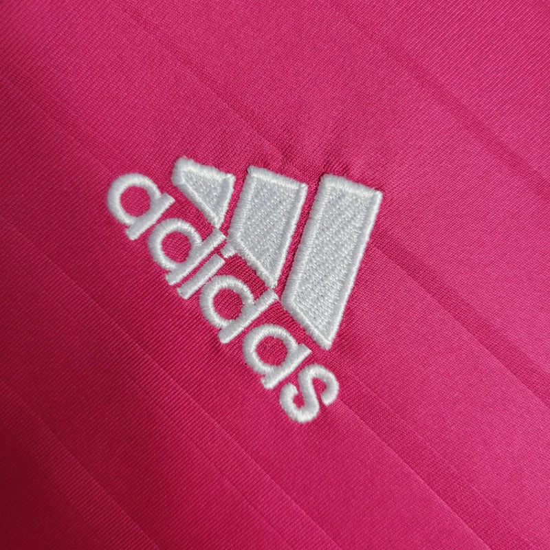 Camisa Retrô Manga Longa Real Madrid 14/15 – RONALDO 7 – Todos os patchs – Rosa