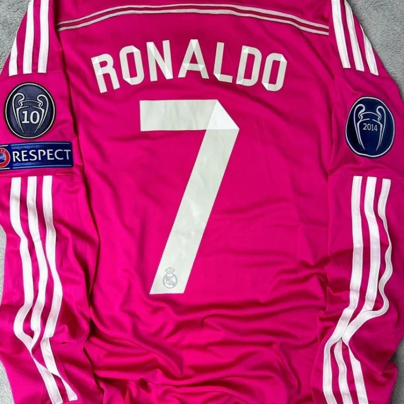 Camisa Retrô Manga Longa Real Madrid 14/15 – RONALDO 7 – Todos os patchs – Rosa