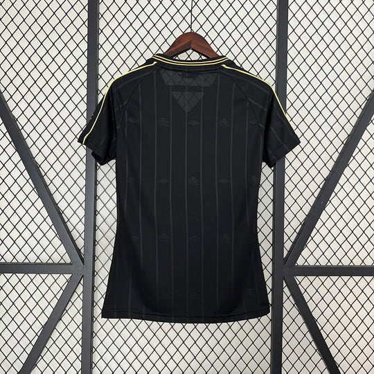 Camisa Santos Charlie Brown Jr Edição Especial 24/25 Umbro Torcedor Feminino - Preto