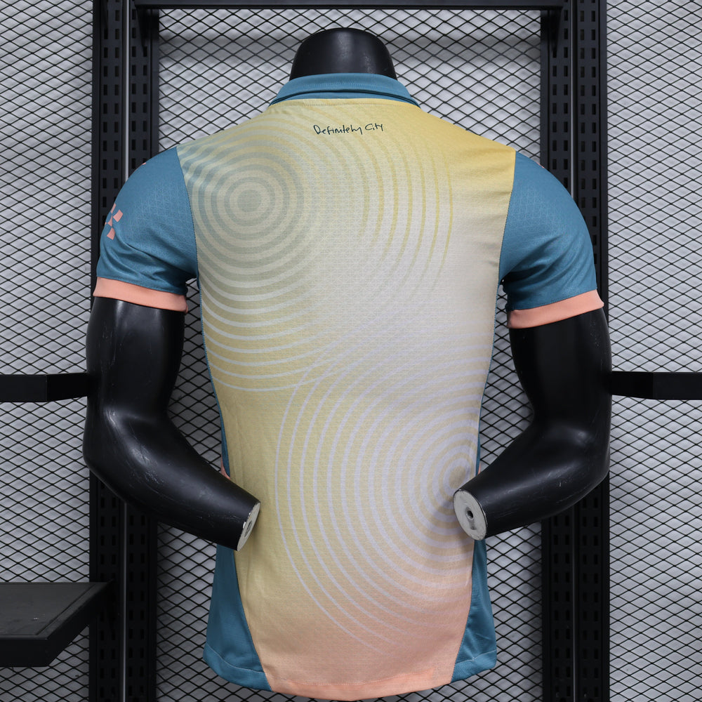 Camisa Manchester City Third 2024/25 Jogador Masculino com Patch - Creme, Azul e Rosa