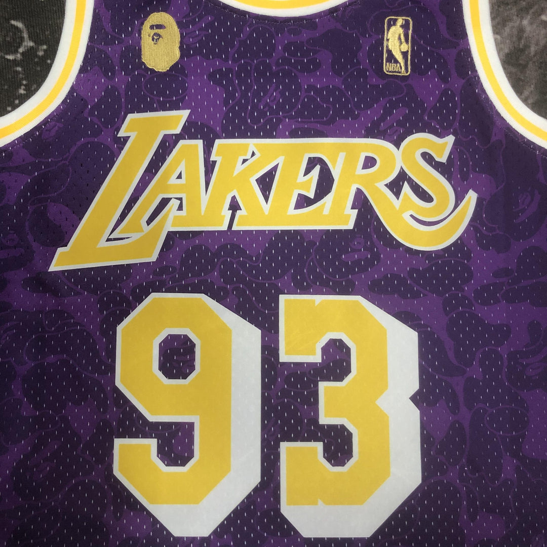 Regata Mitchell & Ness x BAPE – Los Angeles Lakers Roxo