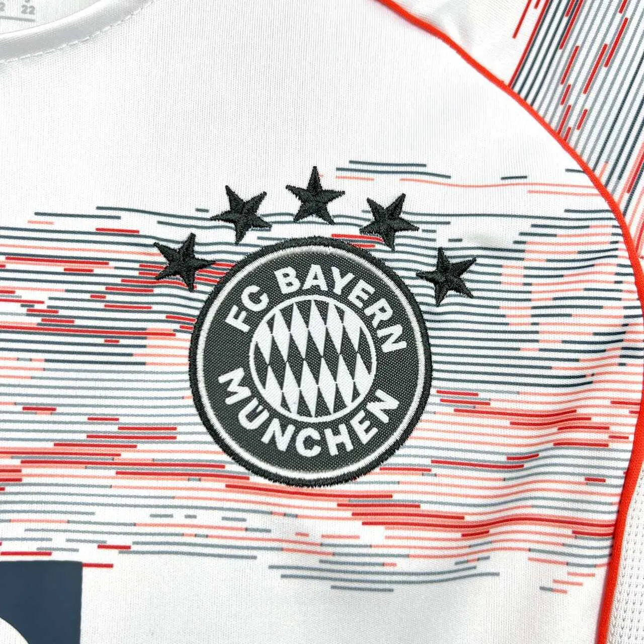 Conjunto Infantil Bayern de Munique II 25/26