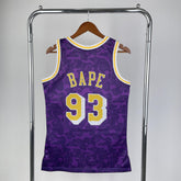 Regata Mitchell & Ness x BAPE – Los Angeles Lakers Roxo